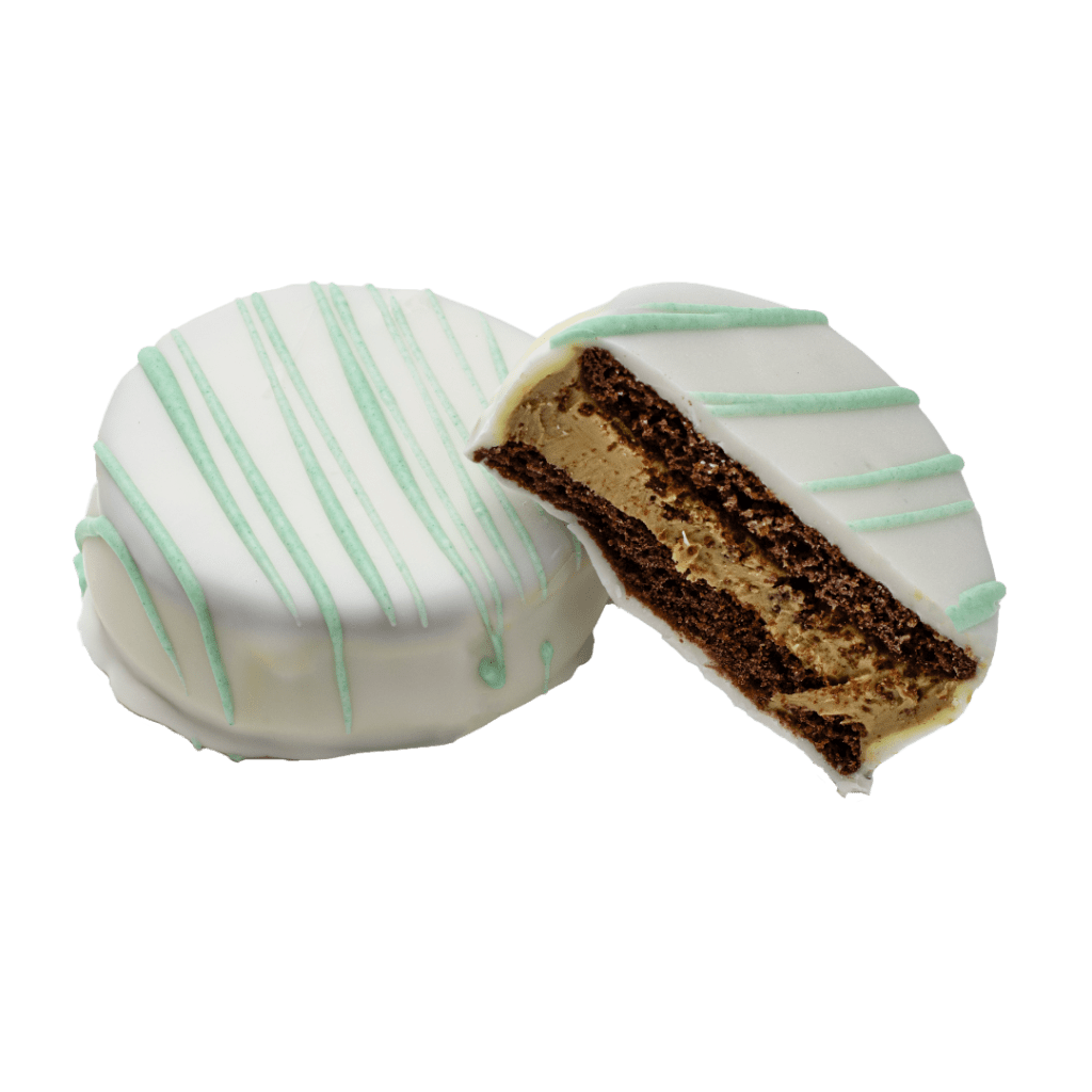 2 alfajores marplatenses de pistacho - Santo Pastel